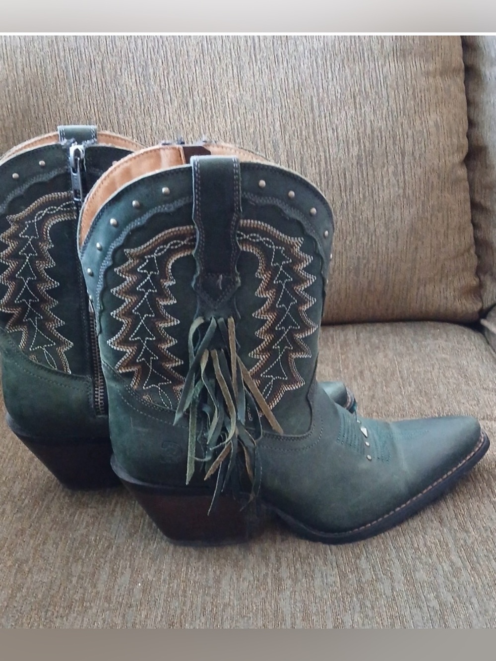 Durango Crush Vintage Teal Cowgirl Boots. Very good condition. No box. 7.5 women